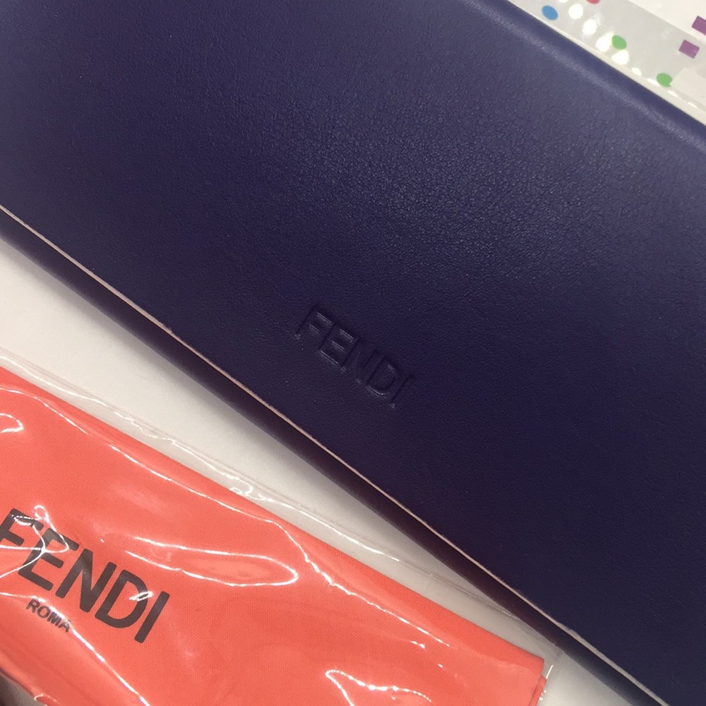 😎Authentic Fendi Sunglasses😎 - Picture 3 of 4